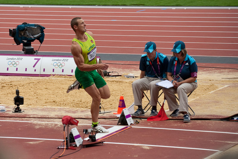 Next: Mens Polevault